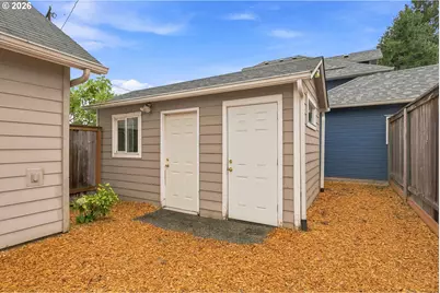 1002 Jq Adams St, Oregon City, OR 97045 - Photo 19