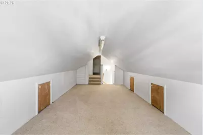 1002 Jq Adams St, Oregon City, OR 97045 - Photo 17