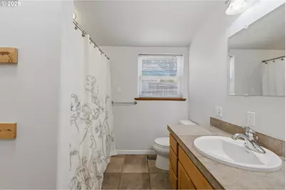 1002 Jq Adams St, Oregon City, OR 97045 - Photo 15