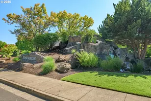 2808 Edgewater Dr, Eugene, OR 97401 - Photo 45