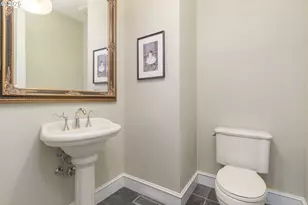 2808 Edgewater Dr, Eugene, OR 97401 - Photo 21