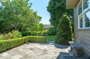 2808 Edgewater Dr, Eugene, OR 97401 - Photo 19