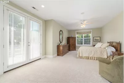 2808 Edgewater Dr, Eugene, OR 97401 - Photo 25