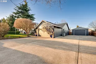 10712 NE 70th St, Vancouver, WA 98662 - Photo 3