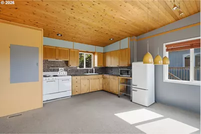 26135 Beach Dr, Rockaway Beach, OR 97136 - Photo 13