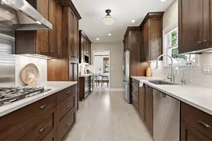 4202 NE Cesar E Chavez Blvd, Portland, OR 97211 - Photo 15