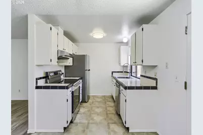 2829 SE 174th Ave, Portland, OR 97236 - Photo 7