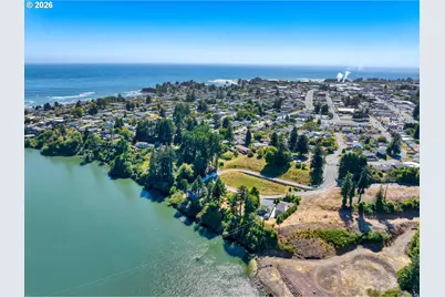 Riverview Dr #5, Brookings, OR 97415 - Photo 11