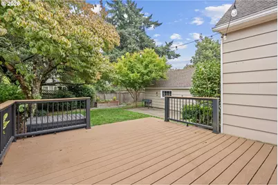 1924 NE 58th Ave, Portland, OR 97213 - Photo 17