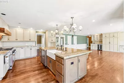 7720 SW Montclair Dr, Portland, OR 97225 - Photo 9