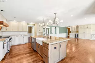 7720 SW Montclair Dr, Portland, OR 97225 - Photo 9