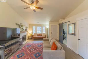 8409 NE 15th St, Vancouver, WA 98664 - Photo 9