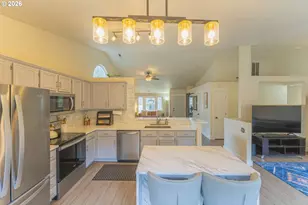 8409 NE 15th St, Vancouver, WA 98664 - Photo 13