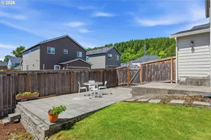 9225 N Boxwood St, Camas, WA 98607 - Photo 27