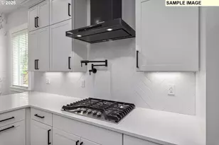 15224 S E Towers Ter, Milwaukie, OR 97267 - Photo 9