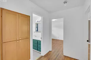 18135 SE Lincoln St, Portland, OR 97233 - Photo 13