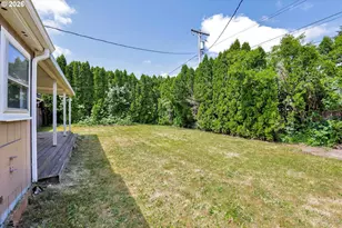 18135 SE Lincoln St, Portland, OR 97233 - Photo 21