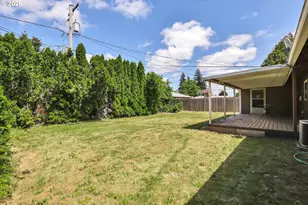 18135 SE Lincoln St, Portland, OR 97233 - Photo 23