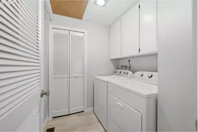 1151 Spyglass Dr, Eugene, OR 97401 - Photo 35