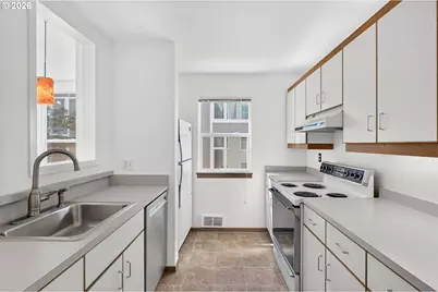 1710 S Harbor Way #C-307, Portland, OR 97201 - Photo 7