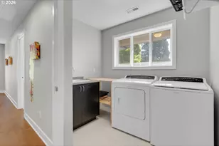 2104 SW Iowa St, Portland, OR 97239 - Photo 17