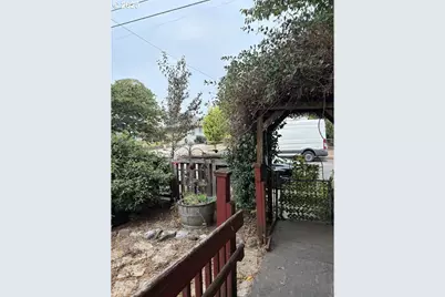 8054 SE Reedway St, Portland, OR 97206 - Photo 3