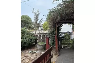 8054 SE Reedway St, Portland, OR 97206 - Photo 3