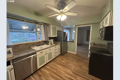 8054 SE Reedway St, Portland, OR 97206 - Photo 5