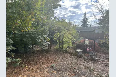 8054 SE Reedway St, Portland, OR 97206 - Photo 11
