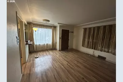 8054 SE Reedway St, Portland, OR 97206 - Photo 3