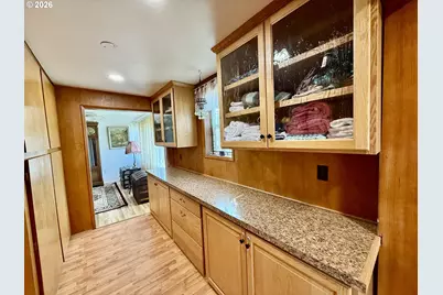 407 S Empire Blvd, Coos Bay, OR 97420 - Photo 11