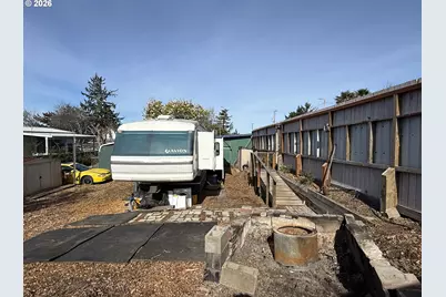 407 S Empire Blvd, Coos Bay, OR 97420 - Photo 41