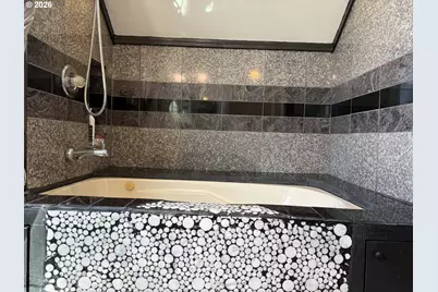 407 S Empire Blvd, Coos Bay, OR 97420 - Photo 27