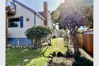 407 S Empire Blvd, Coos Bay, OR 97420 - Photo 37