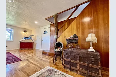 407 S Empire Blvd, Coos Bay, OR 97420 - Photo 5