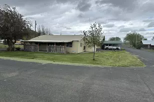 215 B Ave, Seneca, OR 97873 - Photo 13