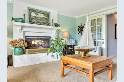 77 Hilltop Dr, Seaside, OR 97138 - Photo 13