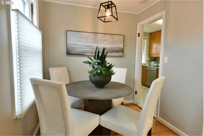 4448 NE 73rd Ave, Portland, OR 97218 - Photo 5