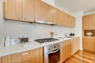 841 S Gaines St, Portland, OR 97239 - Photo 13