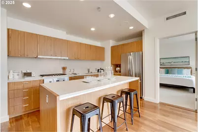 841 S Gaines St #510, Portland, OR 97239 - Photo 13