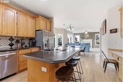 16431 SW Timberland Dr, Beaverton, OR 97007 - Photo 19