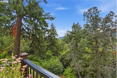 16431 SW Timberland Dr, Beaverton, OR 97007 - Photo 41