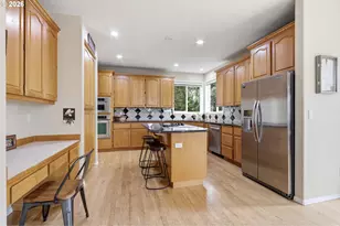 16431 SW Timberland Dr, Beaverton, OR 97007 - Photo 15