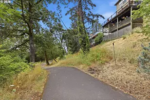 16431 SW Timberland Dr, Beaverton, OR 97007 - Photo 45