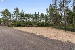 385 Pacific Dunes Dr, North Bend, OR 97459 - Photo 43