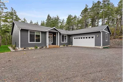 385 Pacific Dunes Dr, North Bend, OR 97459 - Photo 1
