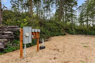 385 Pacific Dunes Dr, North Bend, OR 97459 - Photo 45