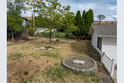 1018 W Murray Dr, The Dalles, OR 97058 - Photo 7