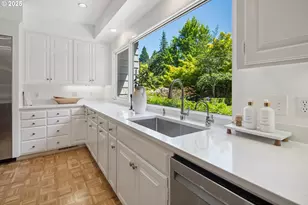 1890 S Greenwood Rd, Portland, OR 97219 - Photo 19