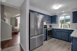 16020 SW Cattail Ct, Portland, OR 97223 - Photo 5